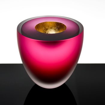 Gorudo Vase in Ruby by Charlie Macpherson