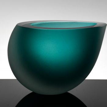 Solitude Vase in Jade by Amanda Notrianni